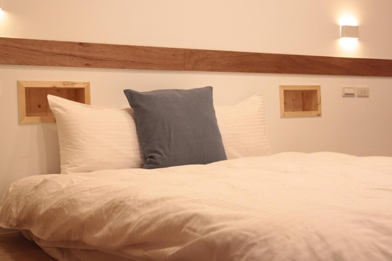 Lost Circle Homestay Tainan Esterno foto