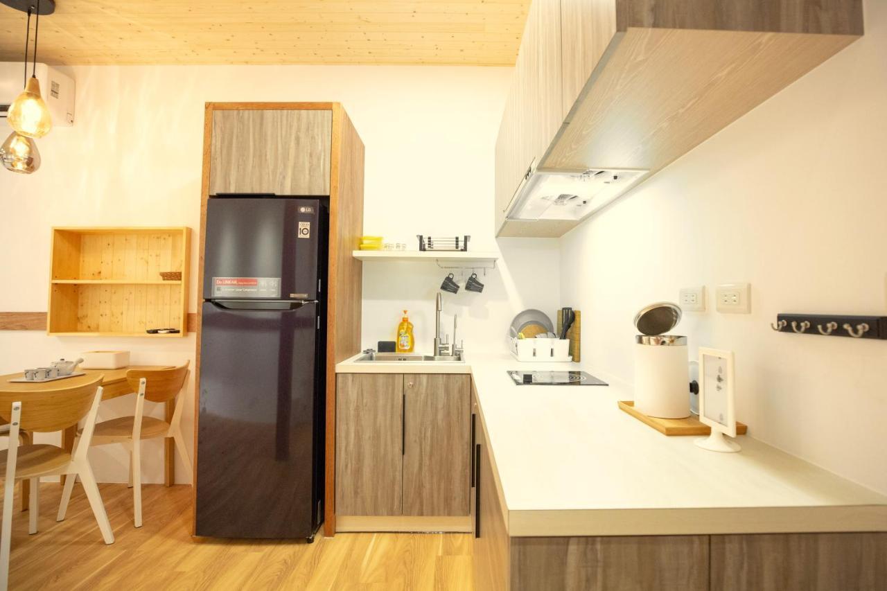 Lost Circle Homestay Tainan Esterno foto